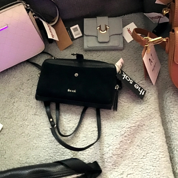 Purses - Picture 5 of 6